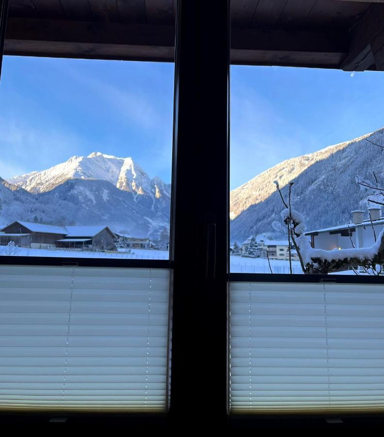 Ferienwohnung Rita Kroell Mayrhofen Luaran gambar
